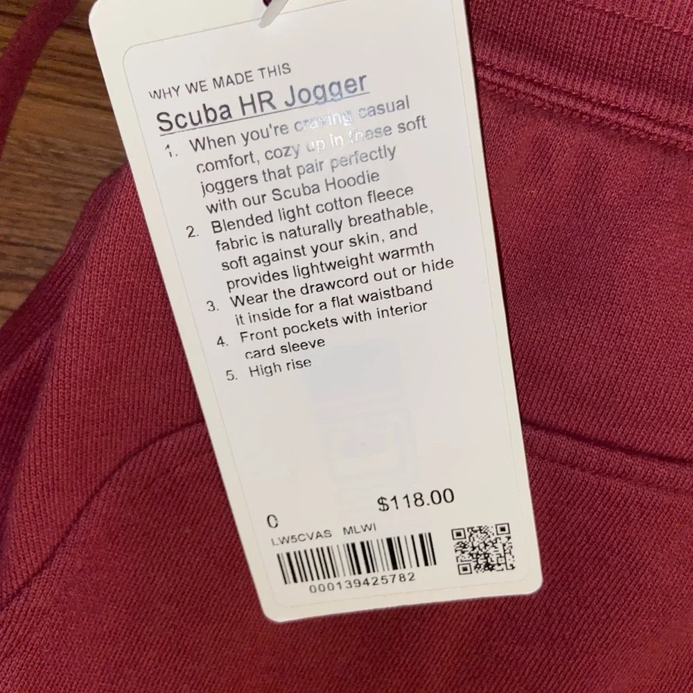 Lululemon Athletica - Picture 3 of 4